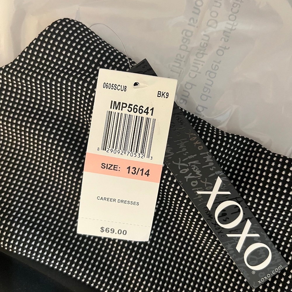 NWT XOXO Junior Sleeveless Peplum Dress in Black & White Size 13/14 - Picture 10 of 11